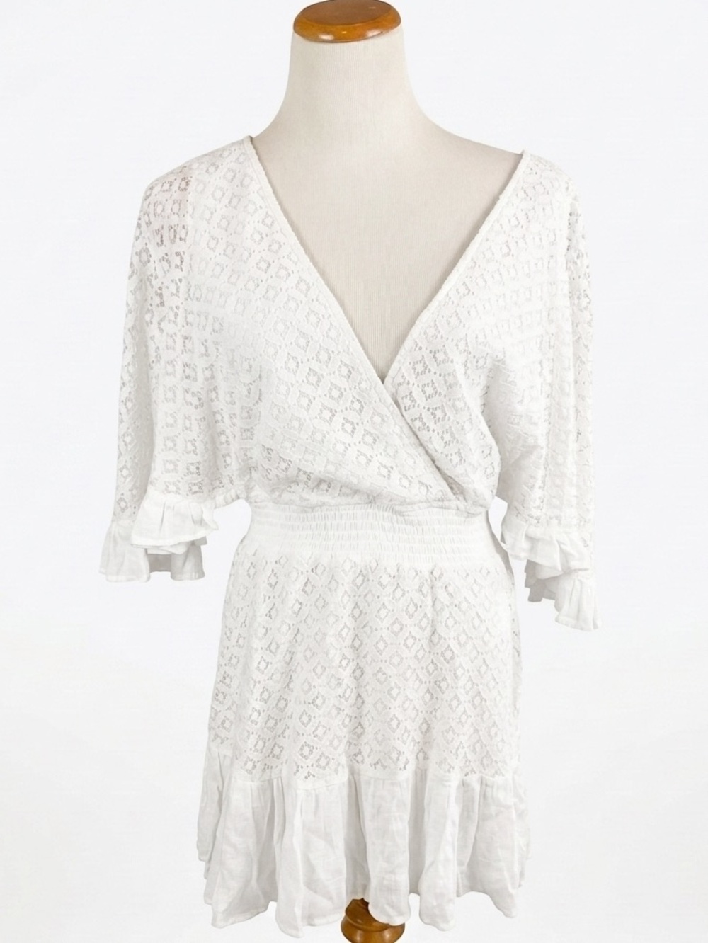 Jessica Simpson White Lace Wrap Mini Dress with shorts built in Ruffled Size L